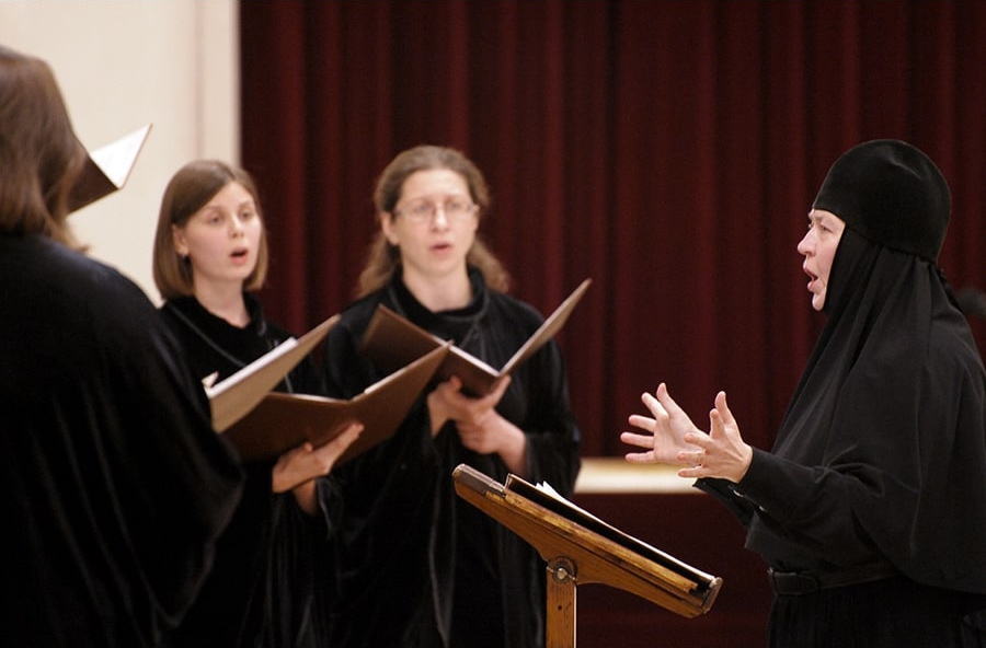 nun juliania precentor